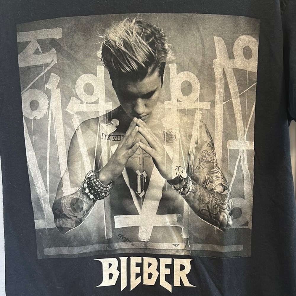 Bieber Purpose Tour Merchandise Black Graphic T-Shirt